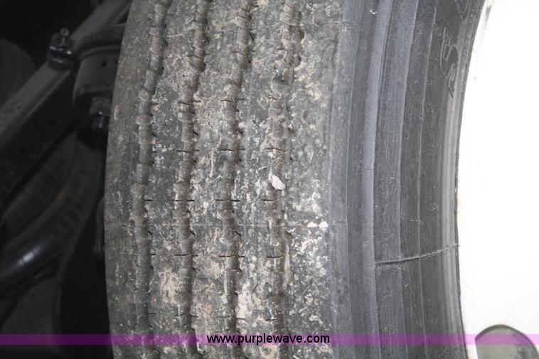 image for item F2712 1998 Volvo WG dump truck