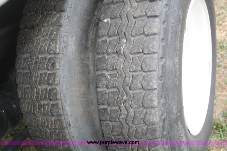 image for item F2712 1998 Volvo WG dump truck