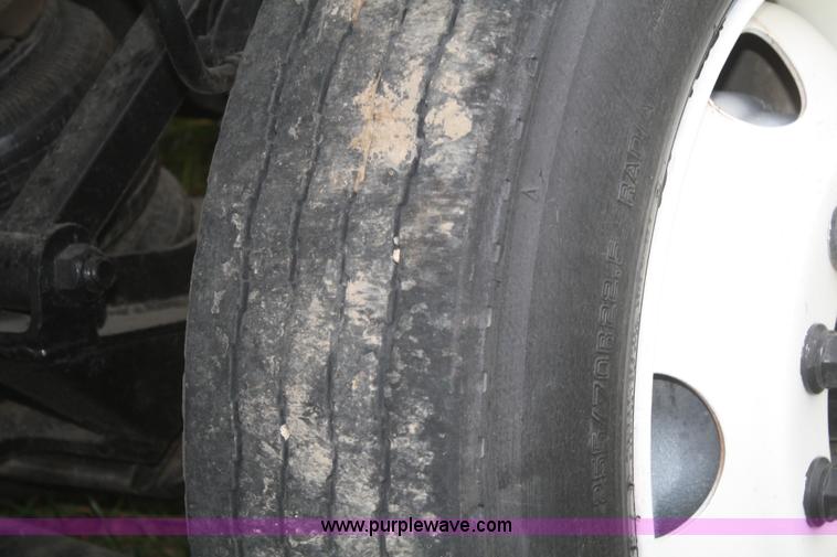 image for item F2712 1998 Volvo WG dump truck