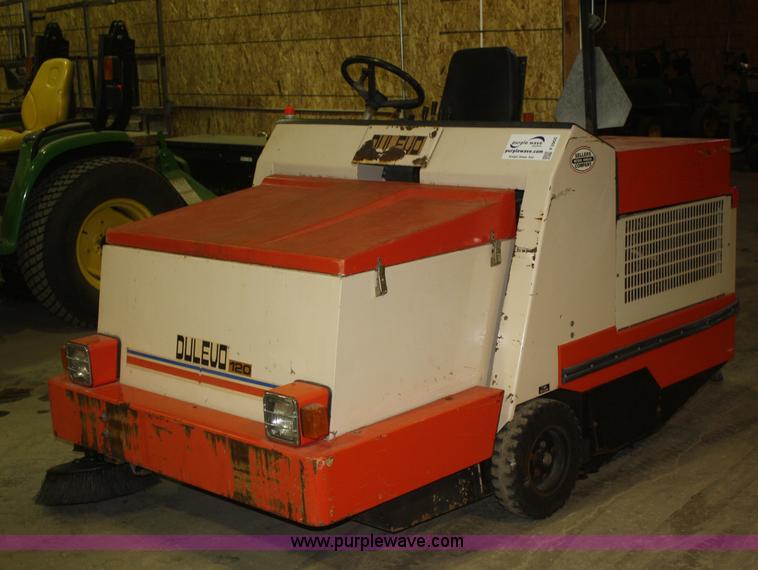 image for item F2905 Dulevo 120 floor sweeper