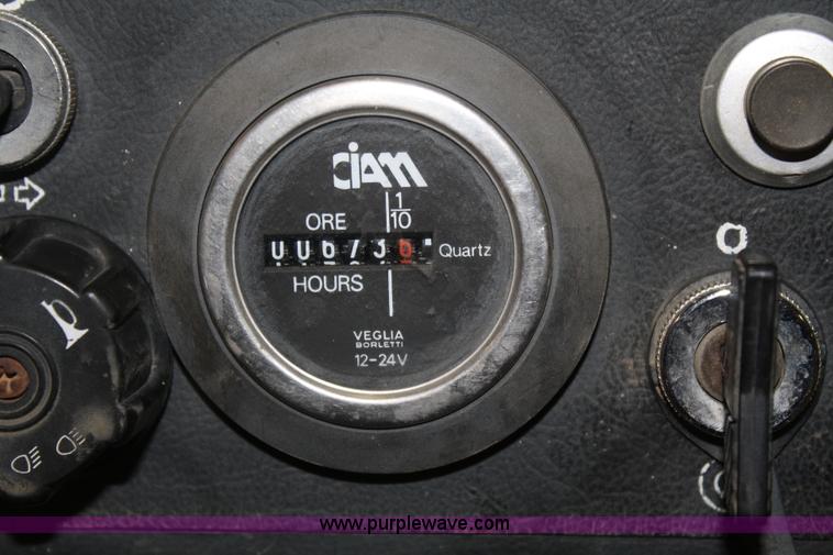 image for item F2905 Dulevo 120 floor sweeper