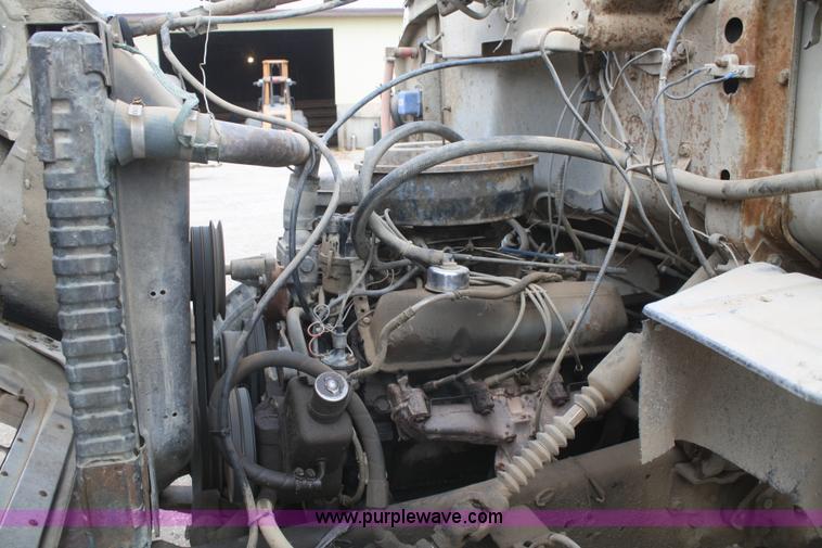 image for item F2910 1974 Ford 800 crane truck