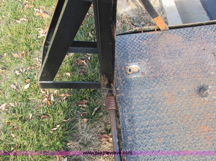 image for item F4055 2008 Maxey 20' car hauler trailer