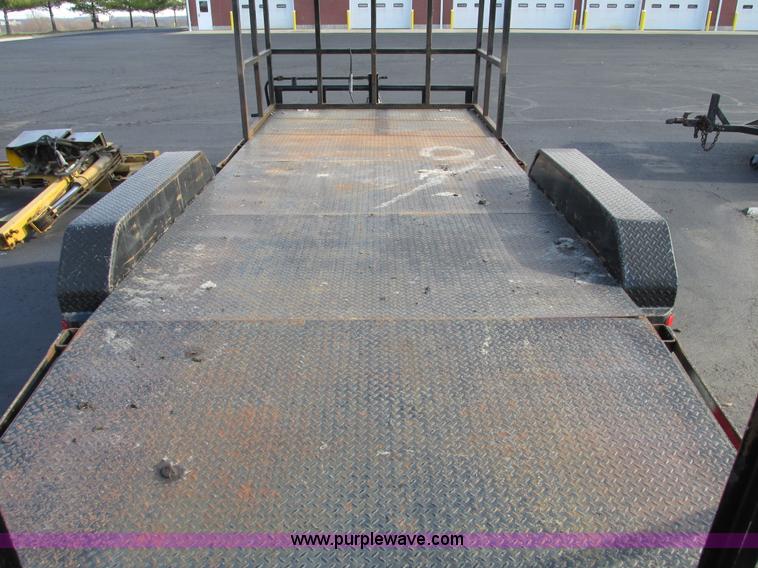 image for item F4055 2008 Maxey 20' car hauler trailer