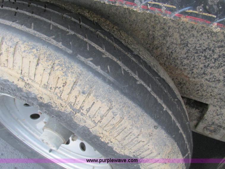 image for item F4057 2008 Maxey 20' car hauler trailer