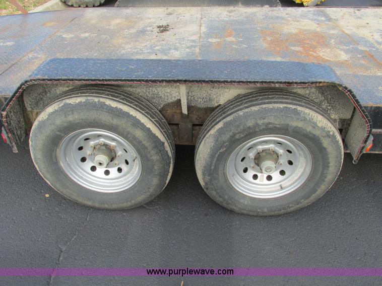 image for item F4057 2008 Maxey 20' car hauler trailer