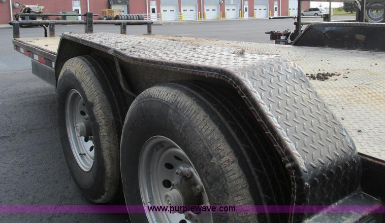 image for item F4057 2008 Maxey 20' car hauler trailer