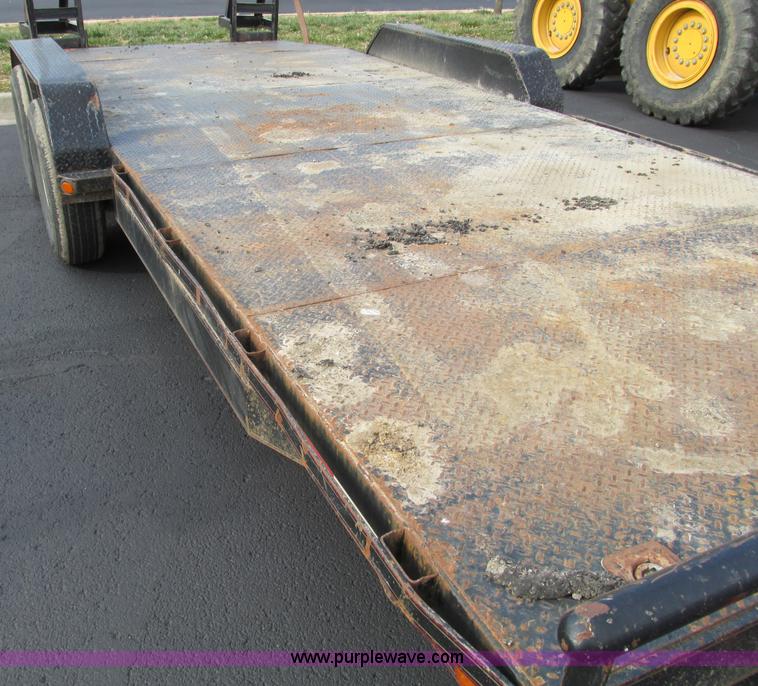 image for item F4057 2008 Maxey 20' car hauler trailer