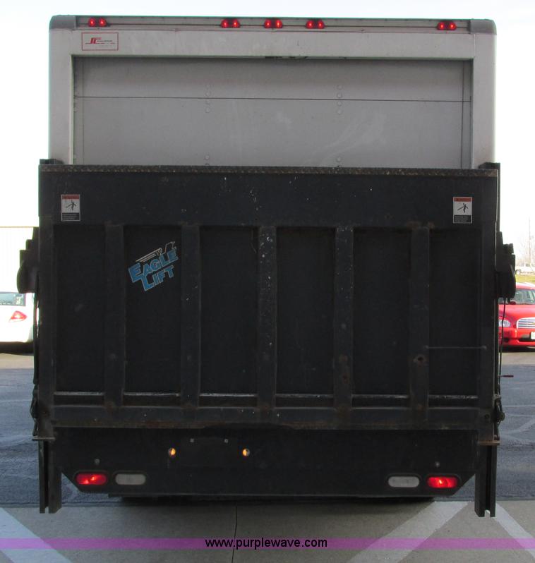 image for item F4059 2002 Ford F550 XL Super Duty box truck