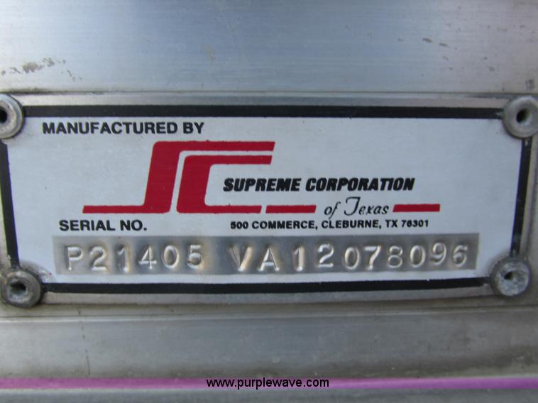 image for item F4059 2002 Ford F550 XL Super Duty box truck