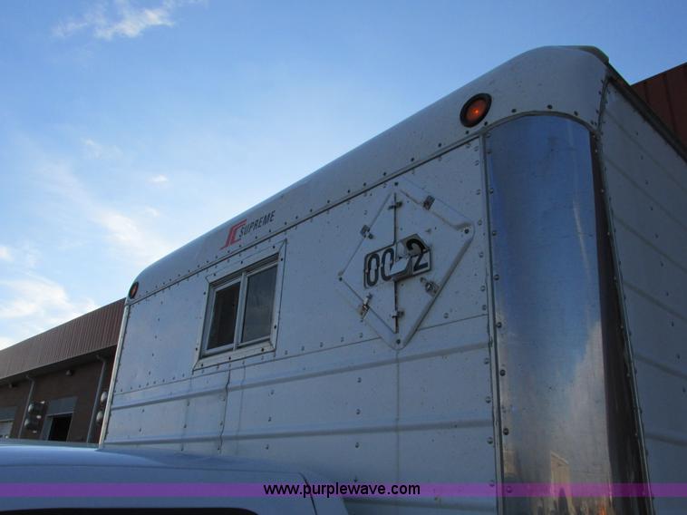 image for item F4059 2002 Ford F550 XL Super Duty box truck