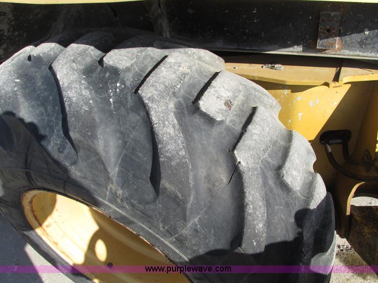 image for item F4120 1996 Caterpillar 416B backhoe
