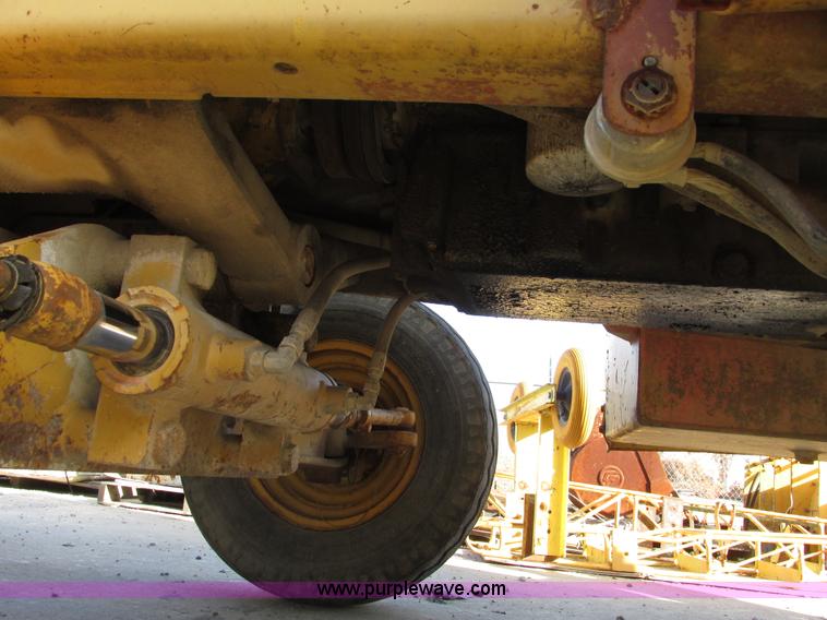 image for item F4120 1996 Caterpillar 416B backhoe