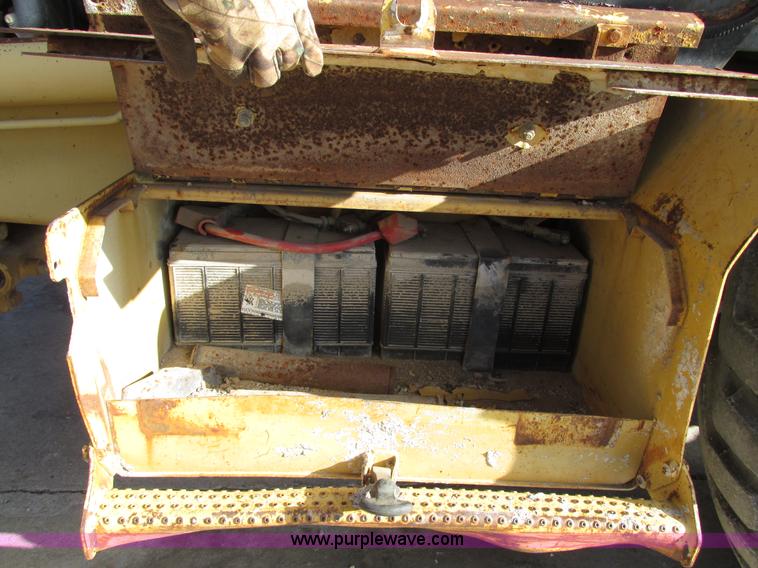 image for item F4120 1996 Caterpillar 416B backhoe