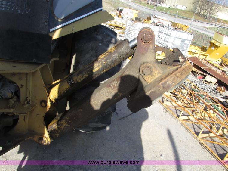 image for item F4120 1996 Caterpillar 416B backhoe