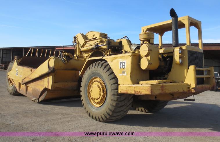 image for item F6540 Caterpillar 621 scraper