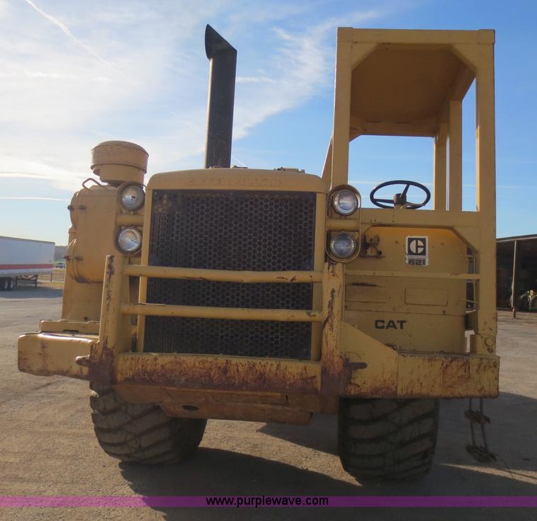 image for item F6540 Caterpillar 621 scraper