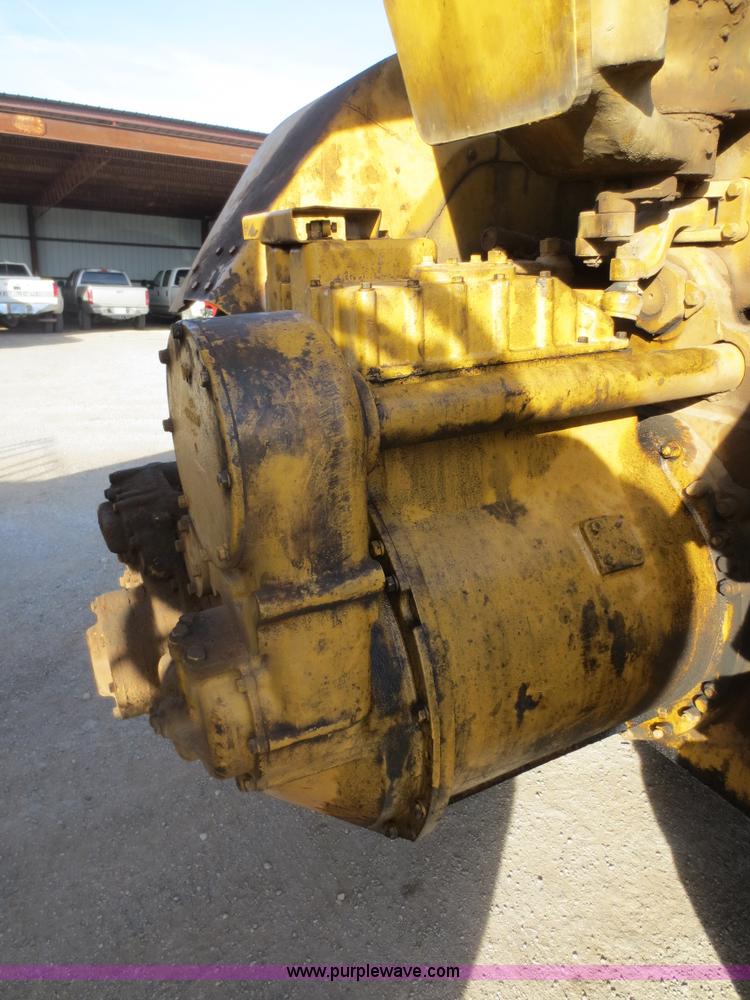 image for item F6540 Caterpillar 621 scraper
