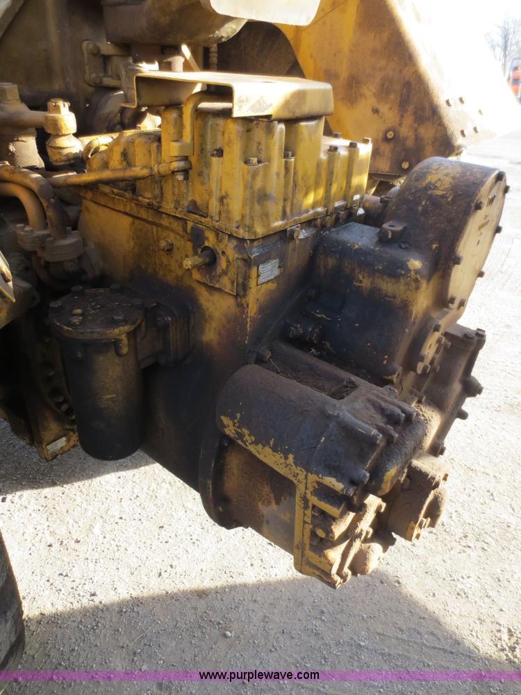 image for item F6540 Caterpillar 621 scraper