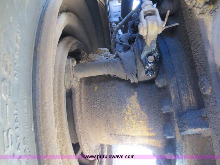 image for item F6540 Caterpillar 621 scraper