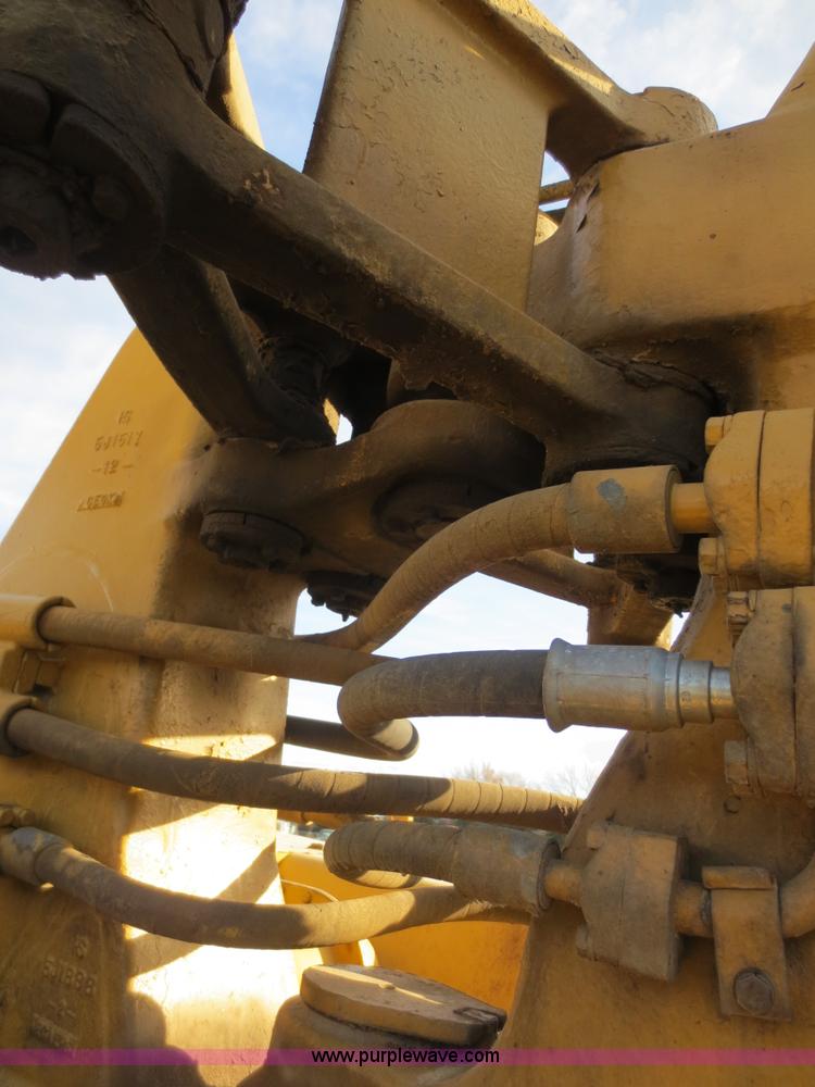 image for item F6540 Caterpillar 621 scraper