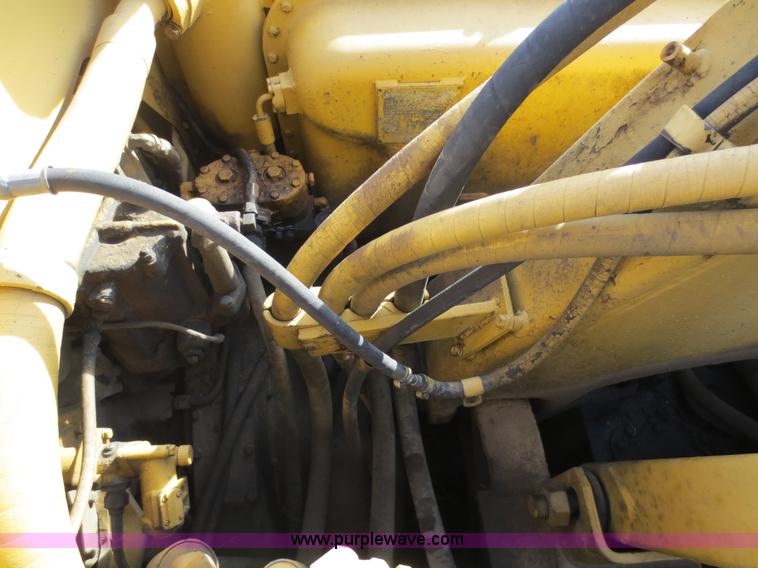 image for item F6540 Caterpillar 621 scraper