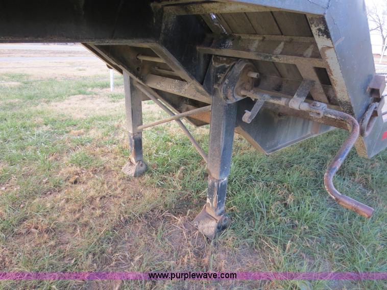 image for item F6547 1993 30' gooseneck tilt top trailer