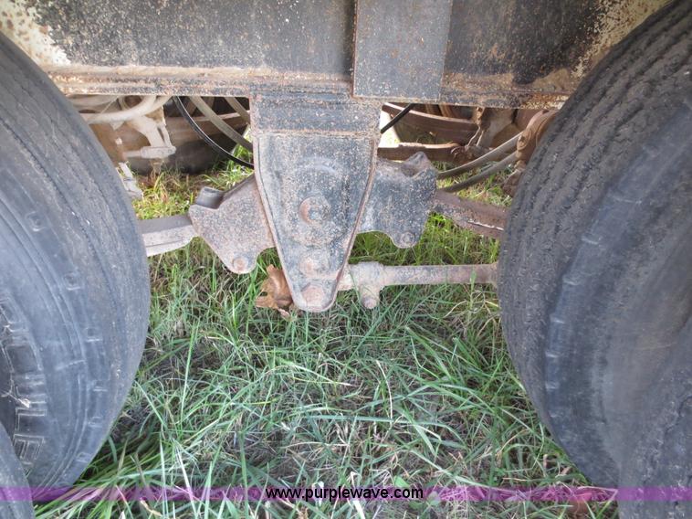 image for item F6547 1993 30' gooseneck tilt top trailer