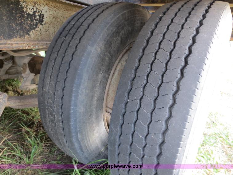 image for item F6547 1993 30' gooseneck tilt top trailer