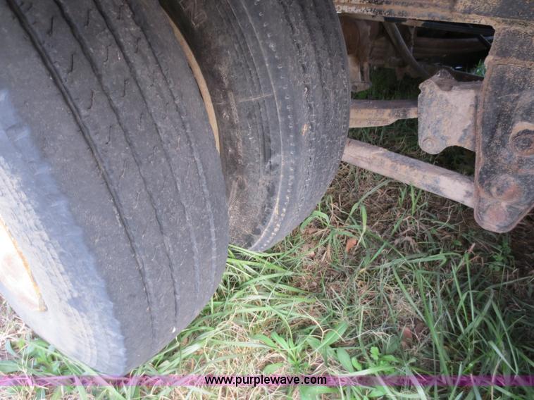 image for item F6547 1993 30' gooseneck tilt top trailer