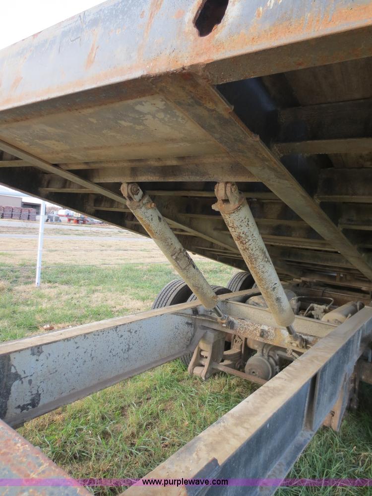 image for item F6547 1993 30' gooseneck tilt top trailer