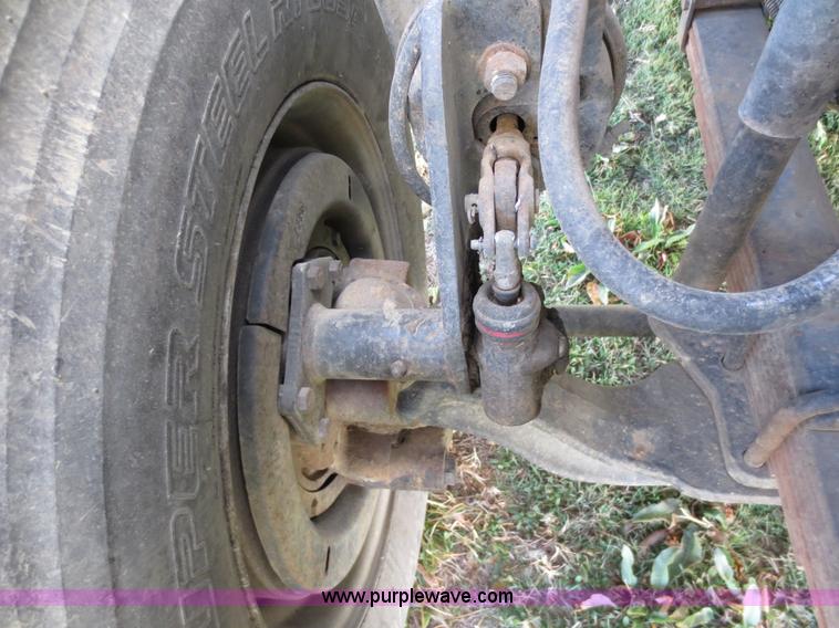 image for item F6548 1994 GMC TopKick service truck