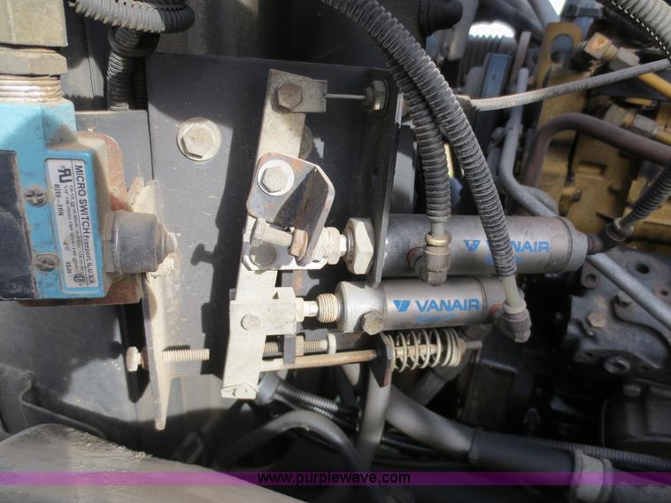 image for item F6548 1994 GMC TopKick service truck