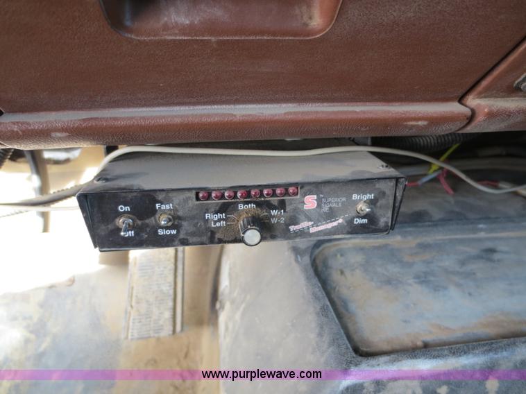 image for item F6548 1994 GMC TopKick service truck