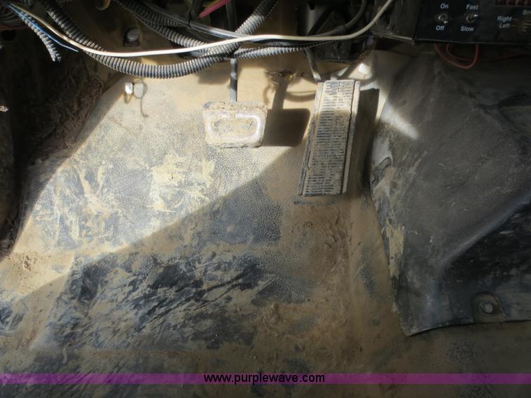 image for item F6548 1994 GMC TopKick service truck