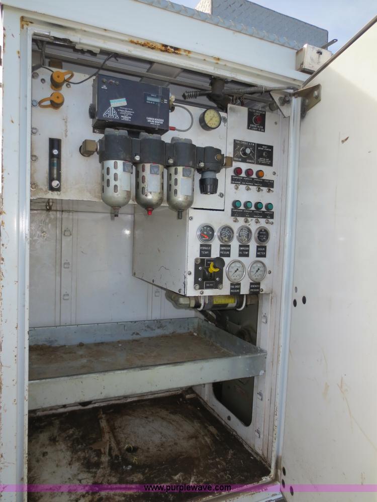 image for item F6548 1994 GMC TopKick service truck