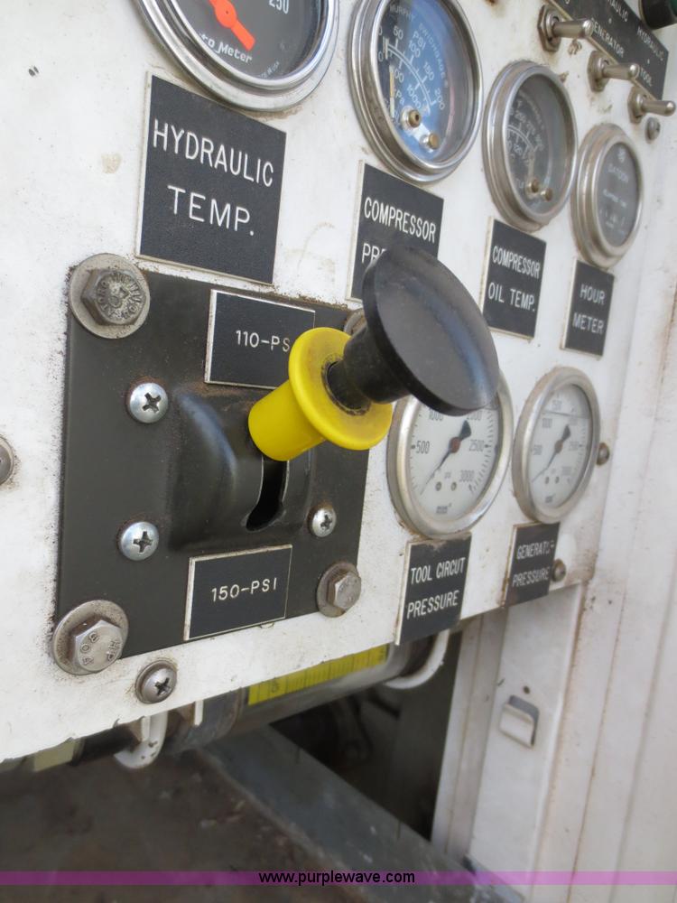 image for item F6548 1994 GMC TopKick service truck