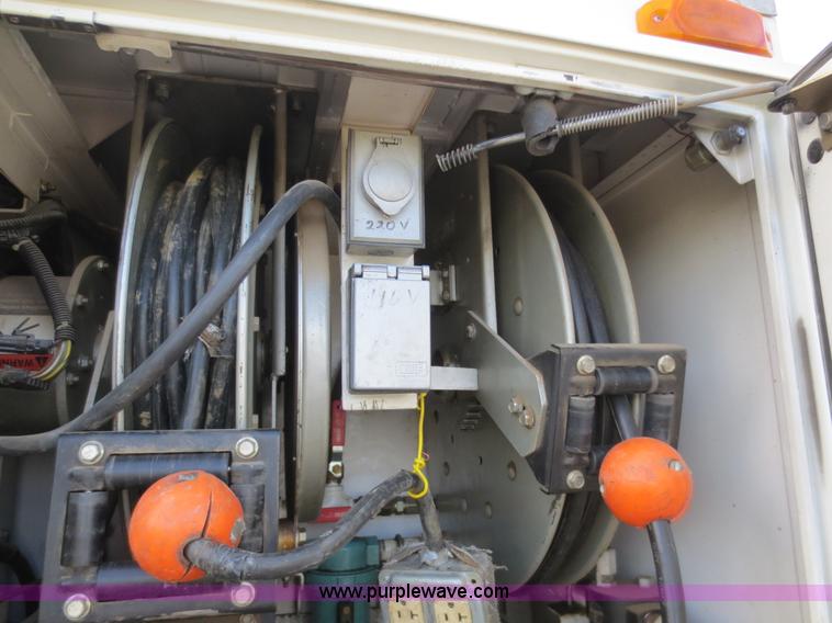 image for item F6548 1994 GMC TopKick service truck