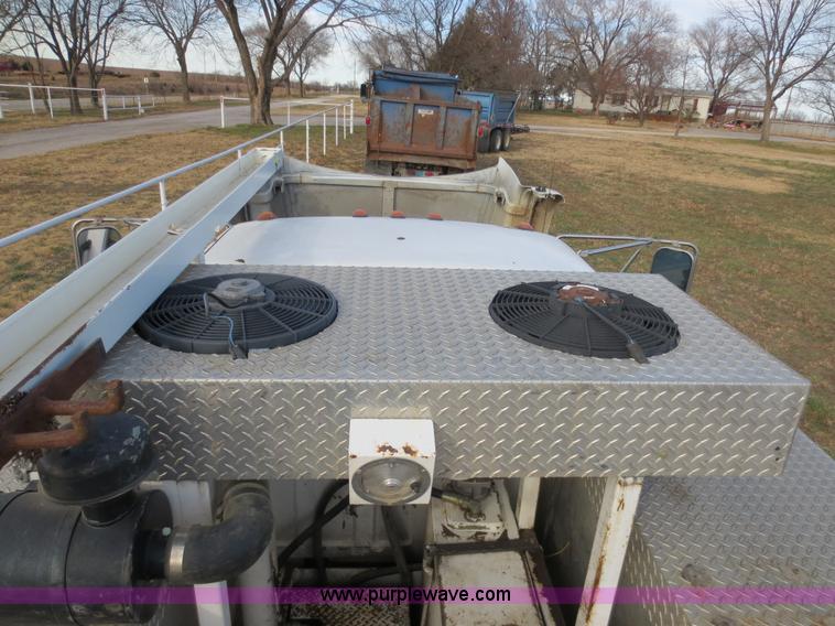 image for item F6548 1994 GMC TopKick service truck