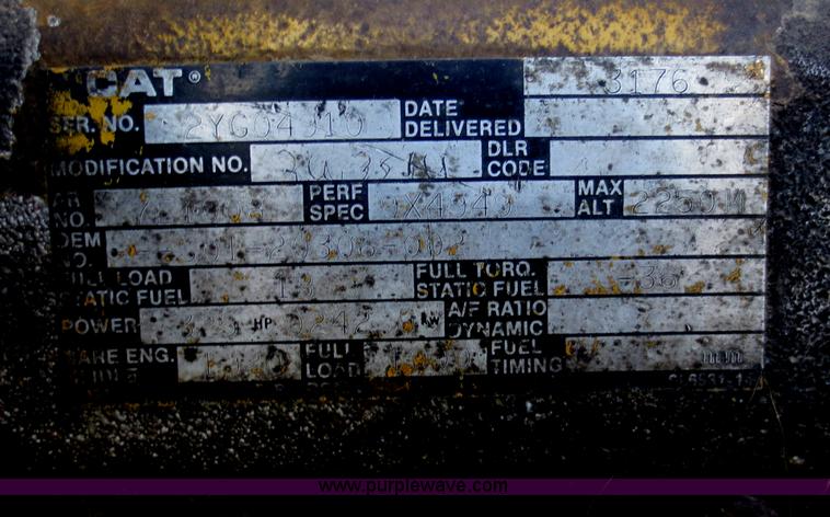 image for item F6549 1990 Freightliner FLD dump truck