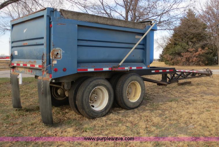 image for item F6550 1996 Clement pup trailer