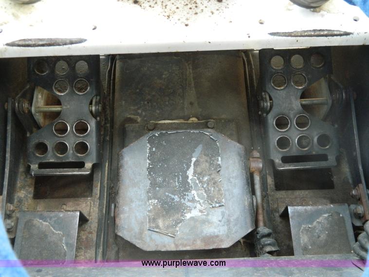 image for item G7662 1991 Bobcat 843B skid steer