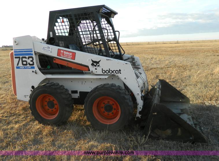 image for item G7663 1999 Bobcat 763F skid steer