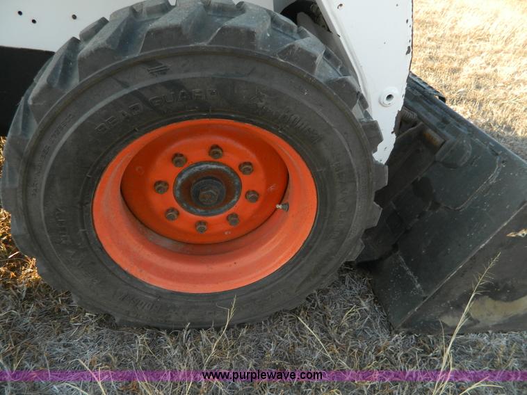 image for item G7663 1999 Bobcat 763F skid steer