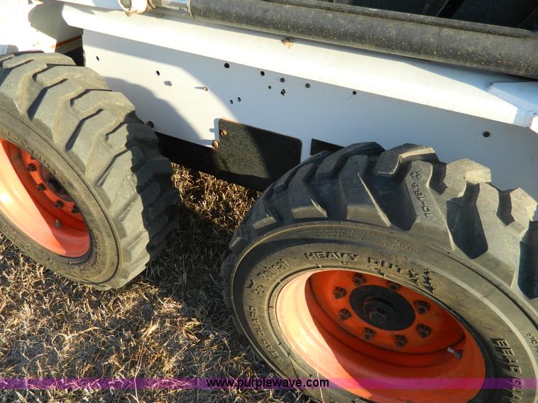 image for item G7663 1999 Bobcat 763F skid steer