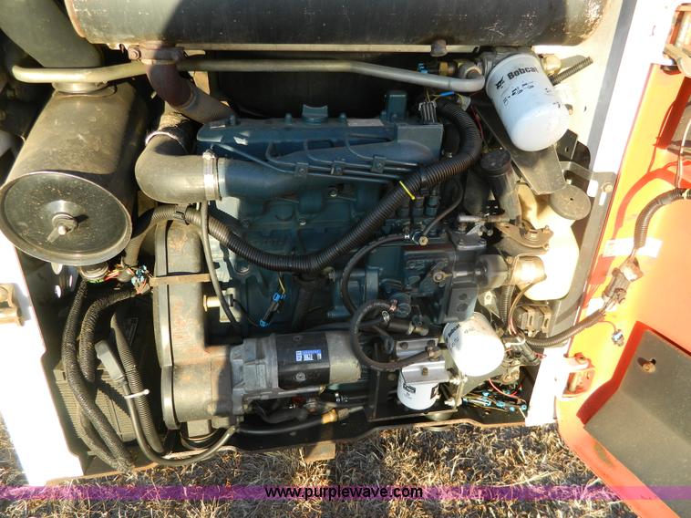 image for item G7663 1999 Bobcat 763F skid steer