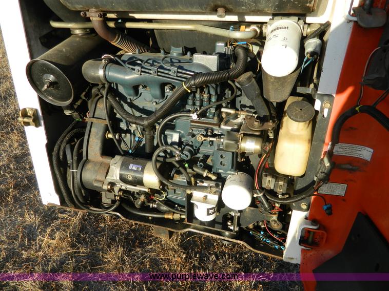 image for item G7663 1999 Bobcat 763F skid steer