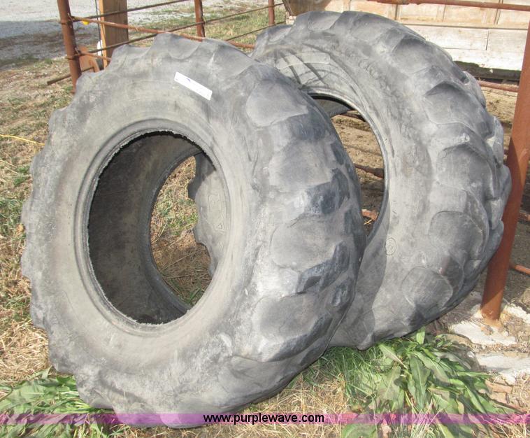 image for item K9622 (2) 19.5L-24 tires