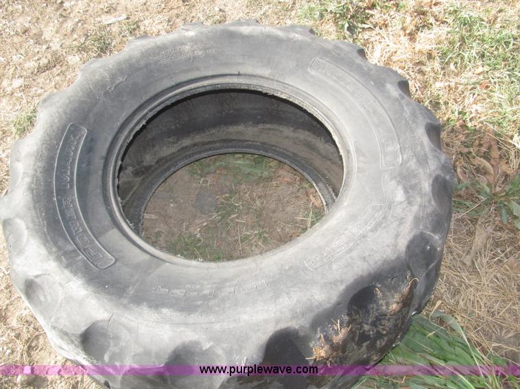 image for item K9622 (2) 19.5L-24 tires