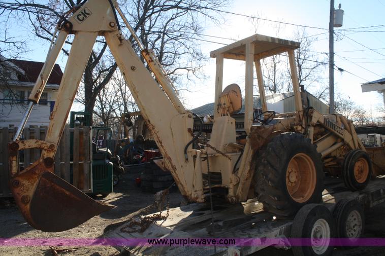 image for item O9817 1965 Case G530 backhoe